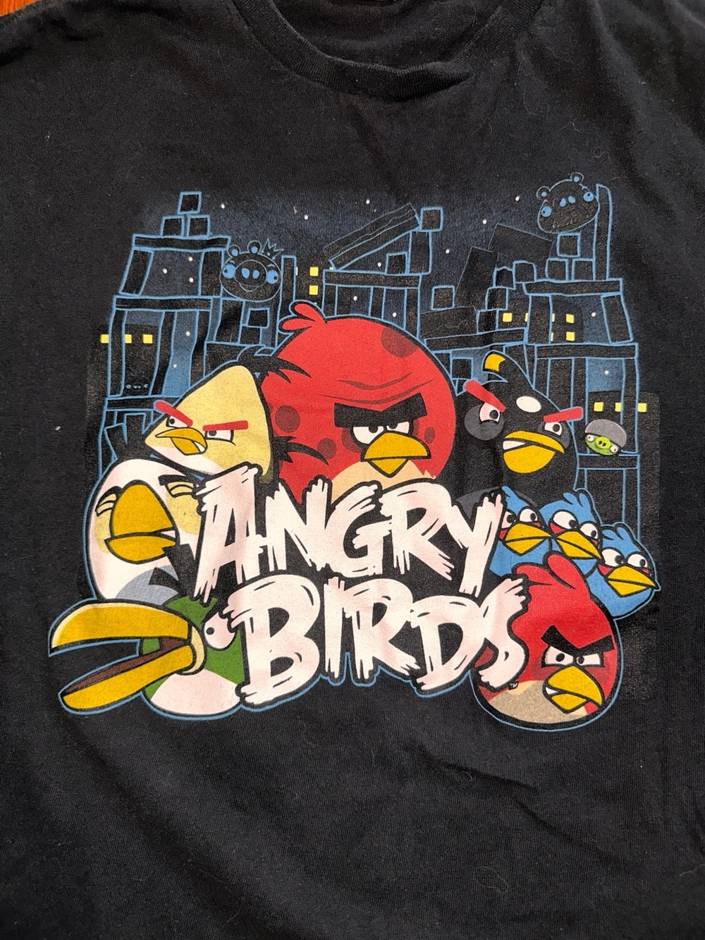 Men’s XL Angry Birds Black Graphic Short Sleeve Shirt